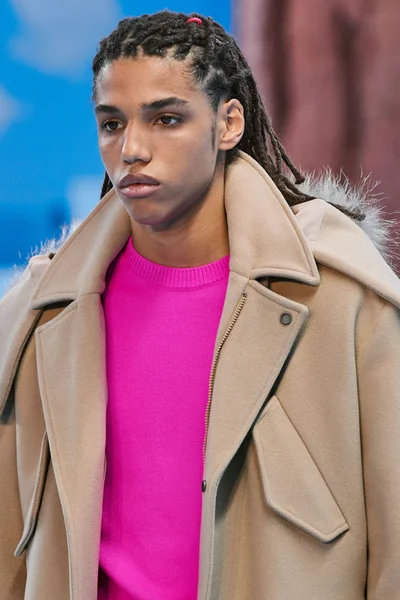 Look 57
